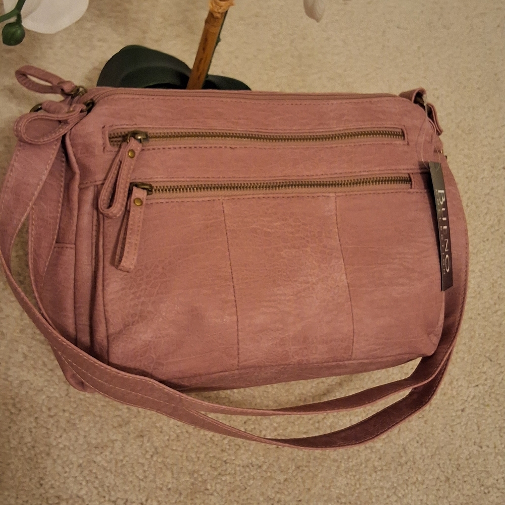Bueno Collection, NWT, Woman's Hand/Cross Body Bag - Picture 4 of 9